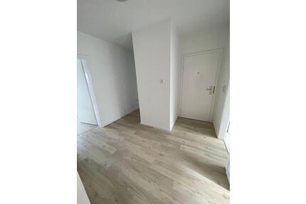 **Helle 4Zimmer Wohnung in Krefeld Inrath** mit Stellplatz