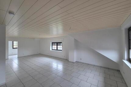 2 Zimmer 90 qm Wohnung in Moers Scherpenberg - Duisburg Hochheide