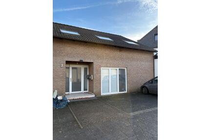 3 Zimmer Wohnung mit Balkon Hemelingen Nähe Mercedes Rheinmetall - Bremen Östliche Vorstadt