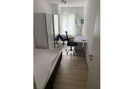 WG-Zimmer in Offenbach am Main 670,00 € 17 m²