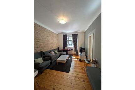 Subleting a Fully Furnished 2.5 - Room Apartment in Tempelhof - Berlin Tempelhof-Schöneberg