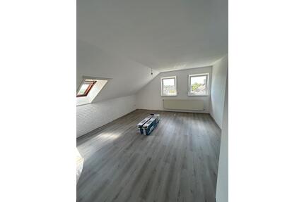 Erstbezug nach Sanierung ! 2 Zimmer Wohnung in Timmerlah - Braunschweig Timmerlah-Geitelde-Stiddien