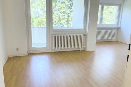 + 3 Zimmer mit Balkon + - 450,00&nbsp;EUR Kaltmiete, ca.&nbsp; 69,29&nbsp;m&sup2; in Goslar (PLZ: 38642) Jürgenohl