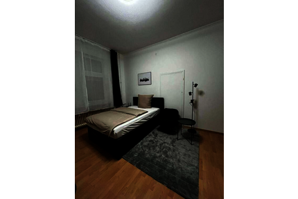 WG-Zimmer in Frankfurt am Main 685,00 € 14 m²