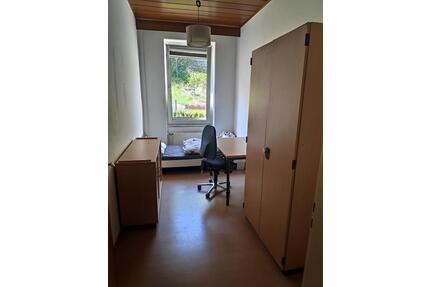 Zimmer zu vermieten in einer 3er-WG – Koblenz