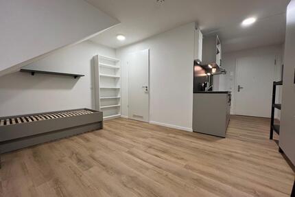 Moderne 1-Zimmer Dachgeschosswohnung - Möbliert - Erlangen