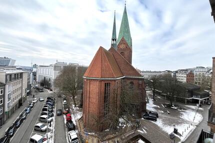 Gepflegte zwei Zimmer Wohnung im Schlossquartier frei! - Kiel