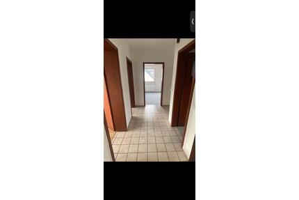 3 Zimmer Wohnung Duisburg - 850,00&nbsp;EUR Kaltmiete, ca.&nbsp; 80,00&nbsp;m&sup2; in Duisburg (PLZ: 47198) Essenberg