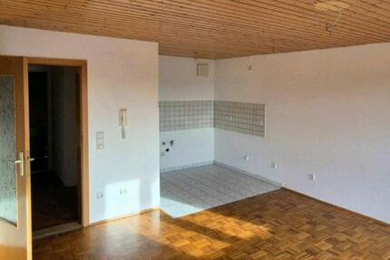 Gepflegte 2 Zimmer Wohnung nähe Chemnitz zu vermieten,ruhige Lage - Lichtenau