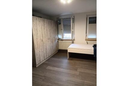 [3er WG -Zimmer] - 600,00&nbsp;EUR Kaltmiete, ca.&nbsp; 16,00&nbsp;m&sup2; in Lörrach (PLZ: 79540) Salzert