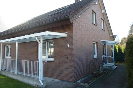 2 Zimmer Dachgeschosswohnung in Stieghorst mit großzügigen Balkon - Bielefeld