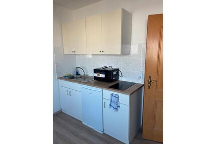 Schöne 1-Zimmer Wohnung - 480,00&nbsp;EUR Kaltmiete, ca.&nbsp; 28,00&nbsp;m&sup2; in Bucha (PLZ: 07751)