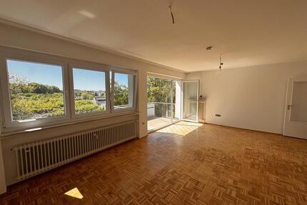 Frisch renovierte helle 3-Zimmer Wohnung in ruhiger Lage mit Balkon und Garten - Lüdenscheid