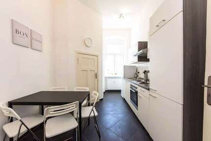 WG-Zimmer in Berlin 620,00 € 10 m²