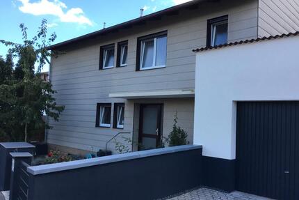 Vermiete lichtdurchflutete 4 Zimmer Whg. im 1. OG in Kumhausen