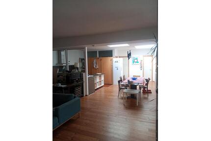 3 Zimmer Wohnung als Co-Living - 650,00&nbsp;EUR Kaltmiete, ca.&nbsp; 120,00&nbsp;m&sup2; in Nürnberg (PLZ: 90443) Gibitzenhof
