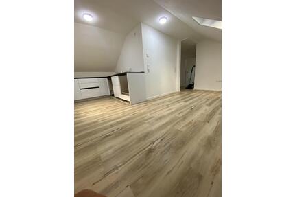Kernsanierte 2,5 zimmer DG Wohnung in Murrhardt
