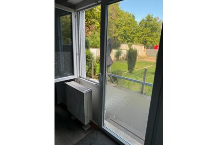Top 2 Zimmer Wohnung mit Küche,Diele,Keller,Terrasse und Garten - Mönchengladbach Nord