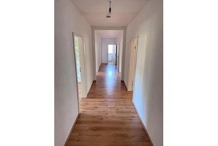 Wohnung Mietwohnung 3,5 Zimmer mit Küche und Balkon - Hüllhorst
