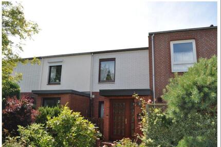 Reihenmittelhaus in ruhiger Lage zu vermieten -3 Zimmer & EBK - Hamburg Groß Borstel