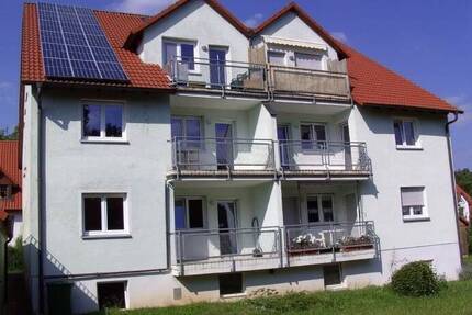 3-Zimmer Wohnung mit Balkon - 940,00&nbsp;EUR Kaltmiete, ca.&nbsp; 89,20&nbsp;m&sup2;&nbsp;Wohnfl&auml;che in Haundorf (PLZ: 91729)