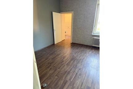 2 Zimmer Wohnung zu vermieten - 820,00&nbsp;EUR Kaltmiete, ca.&nbsp; 59,00&nbsp;m&sup2; in Solingen (PLZ: 42719) Wald