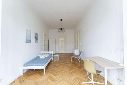 WG-Zimmer in Berlin 699,00 € 10 m²