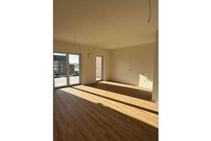 Lichtdurchflutete 3-Zimmer Wohnung am Oldenburger Fliegerhorst in ruhiger Lage !
