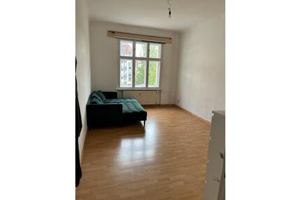 WG-Zimmer frei zur Untermiete in PankowNiederschönhausen - Berlin