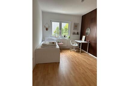 Möbliertes WG Zimmer Zentral Neustadt Nähe Hochschule - Bremen