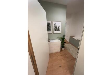 Helle 3 Zimmer Wohnung mit großem Balkon und EBK - Böbingen an der Rems