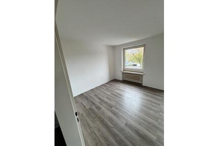 Große 2 Zimmer + Balkon Wohnung - Delmenhorst Deichhorst
