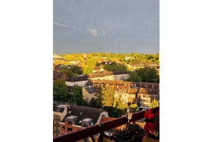 Helle 3-Zimmer Wohnung mit traumhaften Blick über ganz Mülheim - Mülheim an der Ruhr