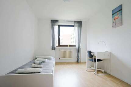 WG-Zimmer in Düsseldorf 609,00 € 9 m²