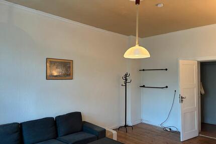 Helles zweier WG-Zimmer im Altbau in Berlin-Wedding
