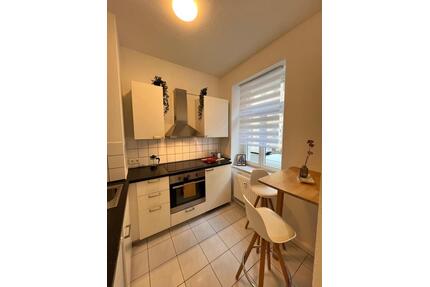 WG-Zimmer mit Balkon in Frauen-WG in Leipzig