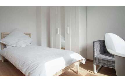 WG-Zimmer in Berlin 599,00 € 13 m²