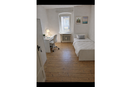 WG-Zimmer in Karlsruhe 380,00 € 12 m²