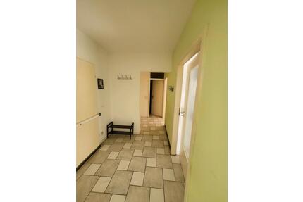 2 Zimmer Wohnung von Privat - 800,00&nbsp;EUR Kaltmiete, ca.&nbsp; 60,00&nbsp;m&sup2; in Frankfurt am Main (PLZ: 65933) West