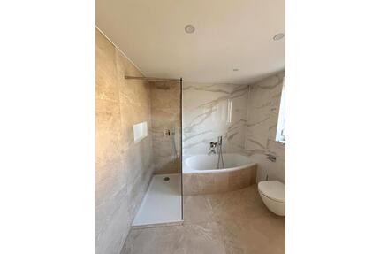 Elegante 4-Zimmer Wohnung mit Balkon Bönnigheim