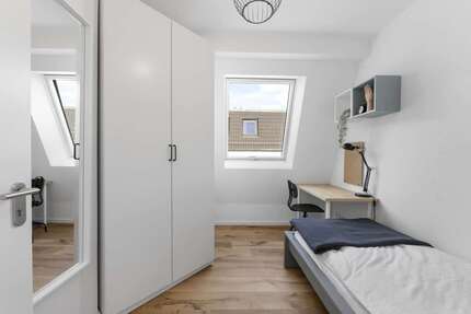 WG-Zimmer in Berlin 660,00 € 8 m²