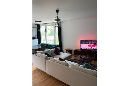 Nachmieter moderne 2 Zimmer Wohnung: Bodenheiz. & Einbauküche - Hamburg Bahrenfeld