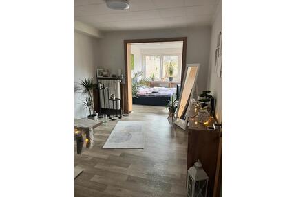 DU-Meiderich. 2 Zimmer Erdgeschosswohnung mit Gartennutzung zu vermieten. - Duisburg Mittelmeiderich