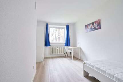 WG-Zimmer in Düsseldorf 619,00 € 10 m²