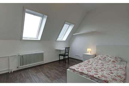 WG-Zimmer in Stuttgart 425,00 € 12 m²