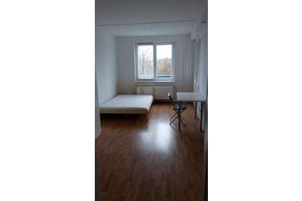 WG-Zimmer in Berlin 670,00 € 17 m²