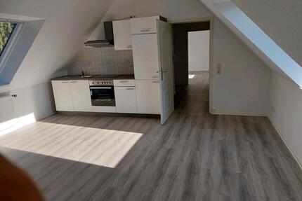 Schöne 2 Zimmer Dachgeschosswohnung - Bosau