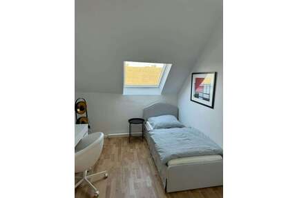 WG-Zimmer in Düsseldorf 899,00 € 15 m²