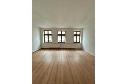 Helle 2-Raum-Wohnung mit großem Wohnzimmer in Magdeburg-Buckau