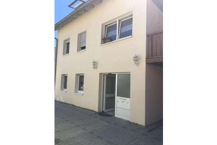 Sehr schöne und geräumige 4-Zimmer Wohnung in Kirchardt-Berwangen!